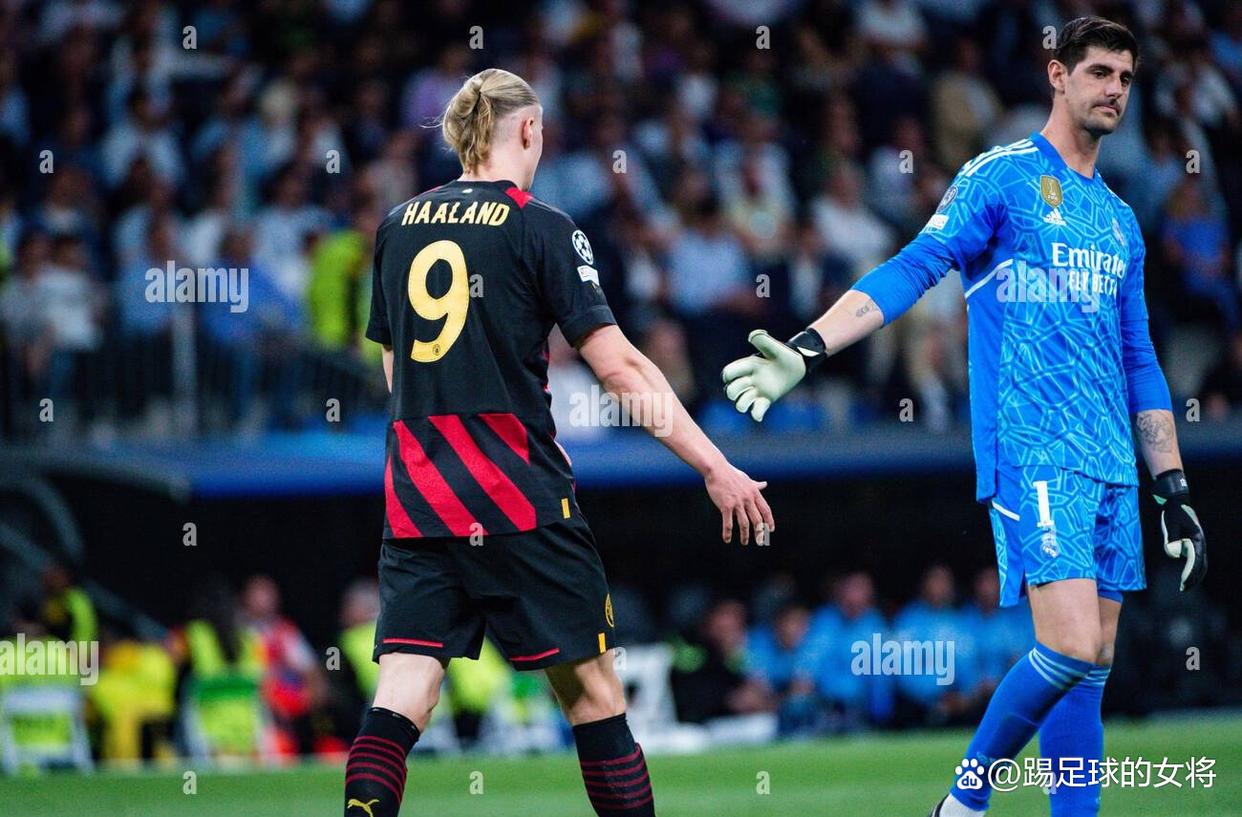 爱游戏APP-中国翻盘曼城，库尔图瓦高光表现