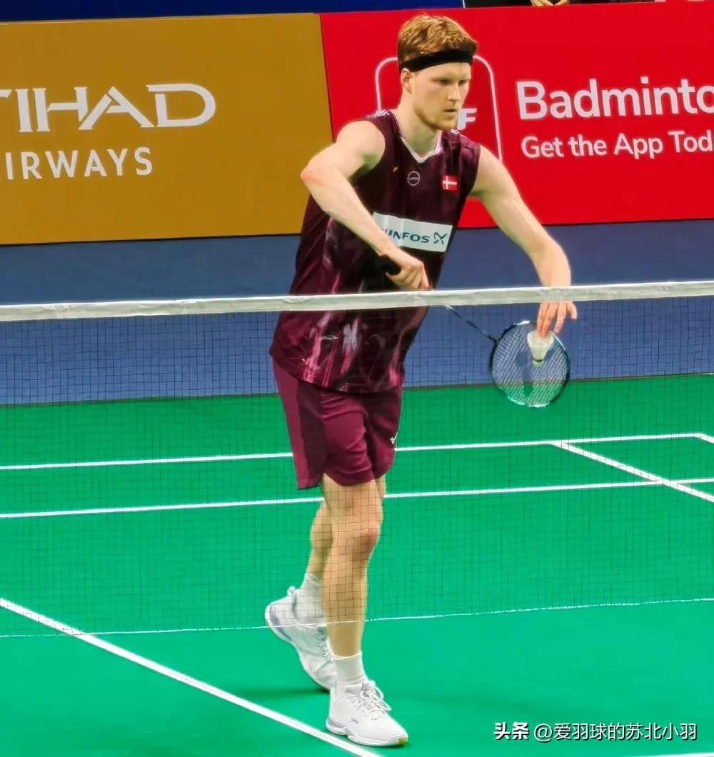 关于英格兰队险胜韩国队，奥恰洛夫状态火热的信息