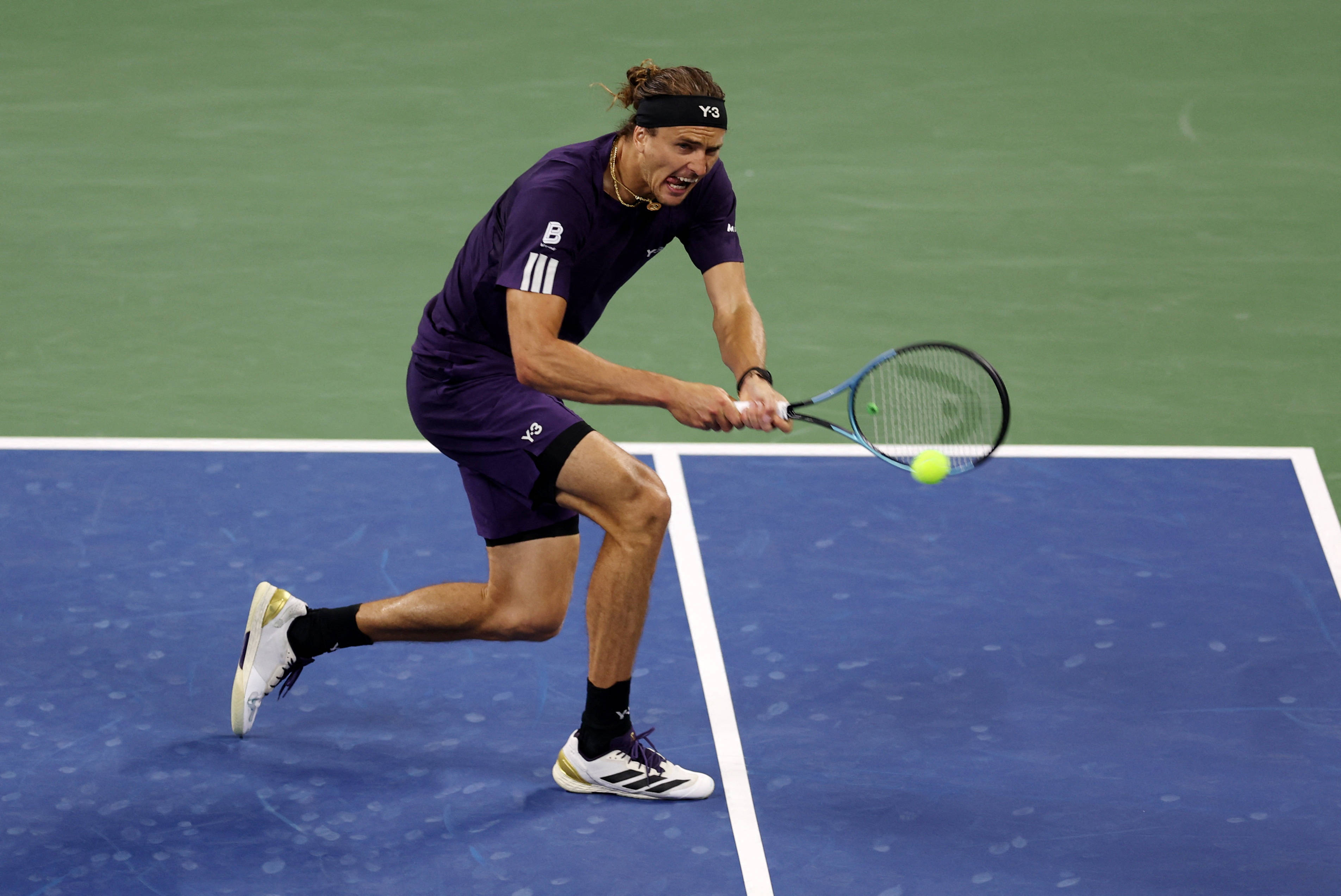 爱游戏官方-美网轻取法网，兹维列夫刷新纪录