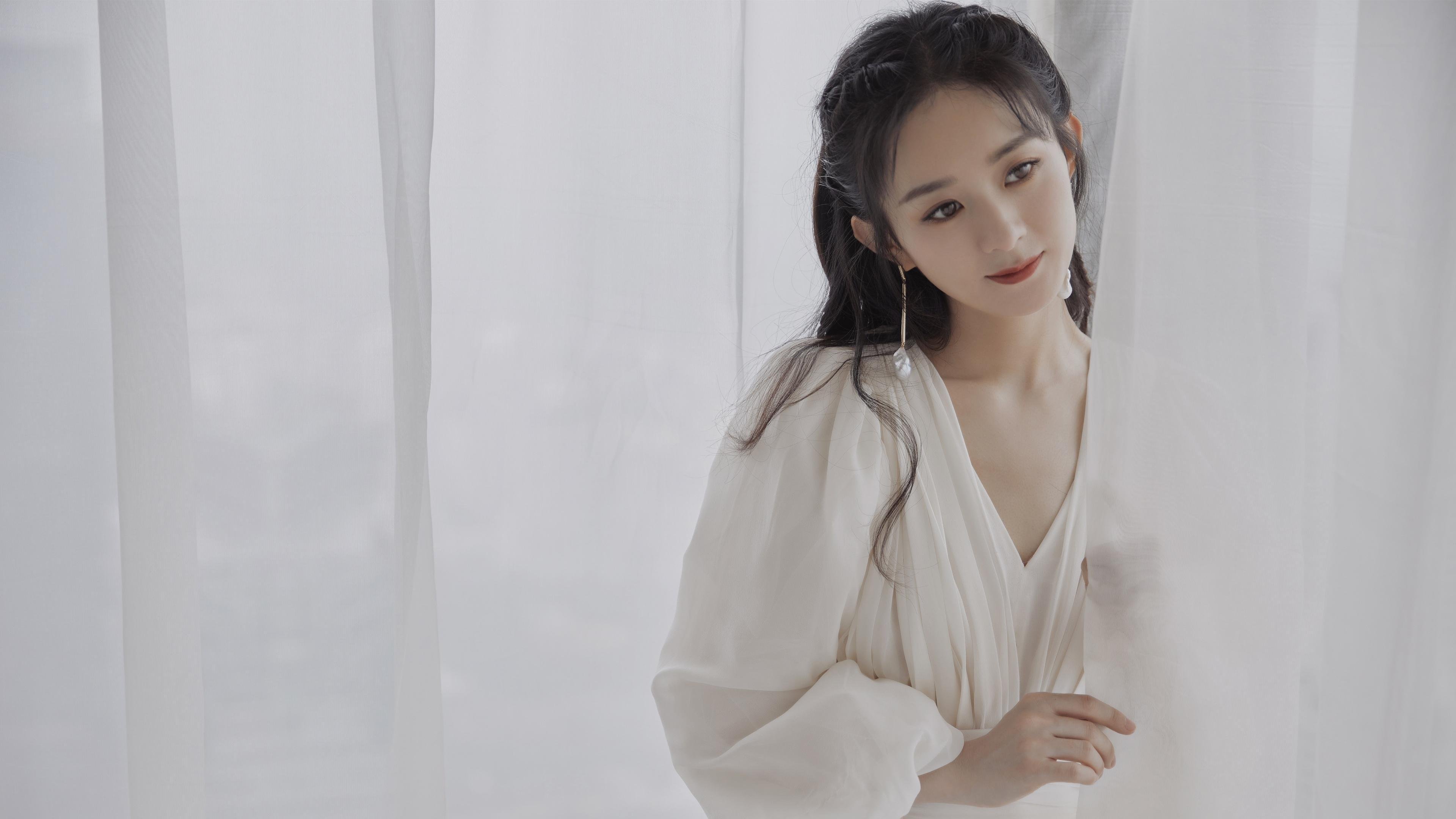 破茧与碾压，当格子军团以经验带走雄狮，萨卡正用青春风暴撕碎防线