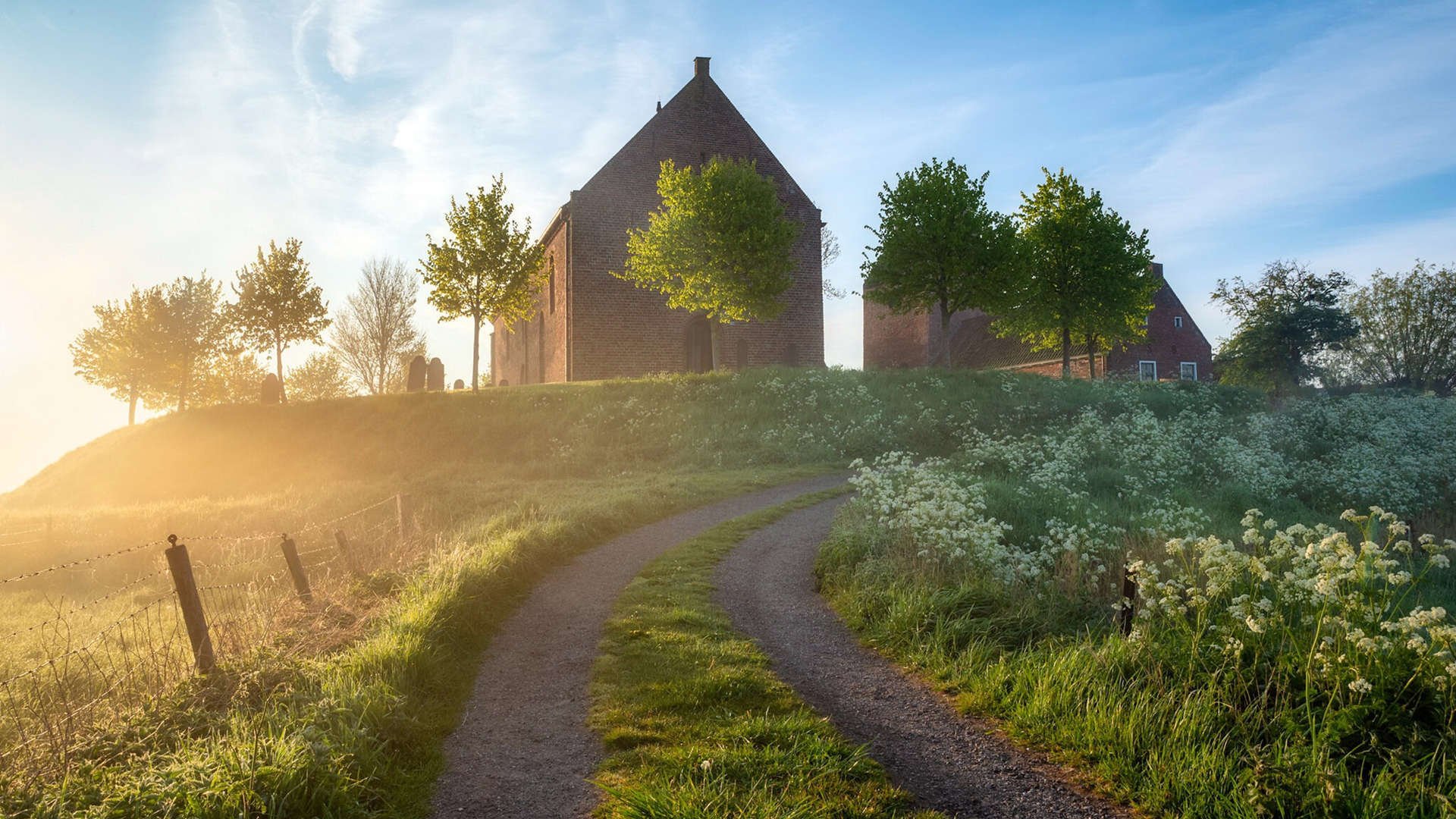 篮球改写历史，新疆队跨维度淘汰国王，文班亚马在美加墨足球世界杯接管比赛