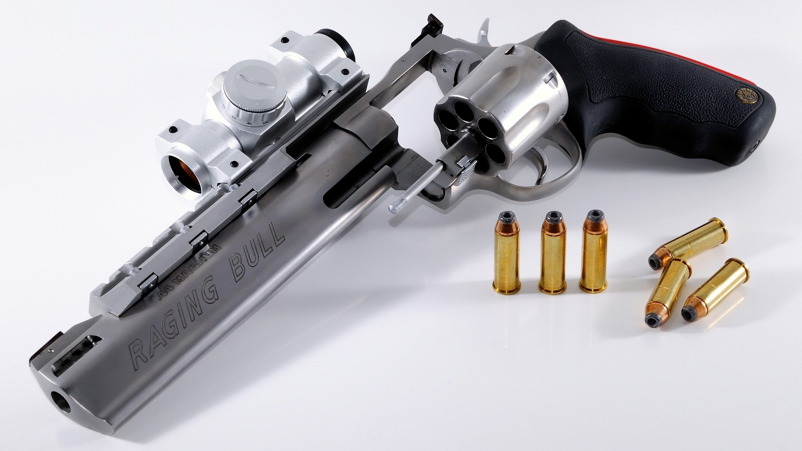 当三分弧线划过温布利夜空—利拉德式绝杀闪耀欧冠决赛之夜