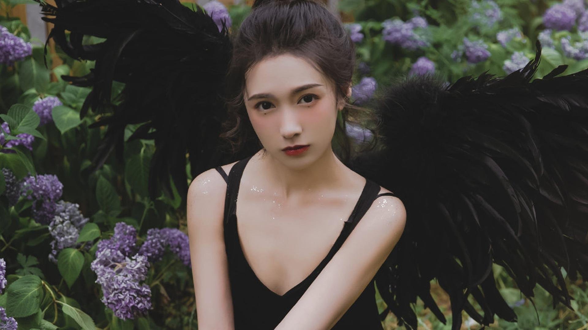 锯齿切割蓝调,欧冠地中海的南北对决与克罗地亚的足球基因战