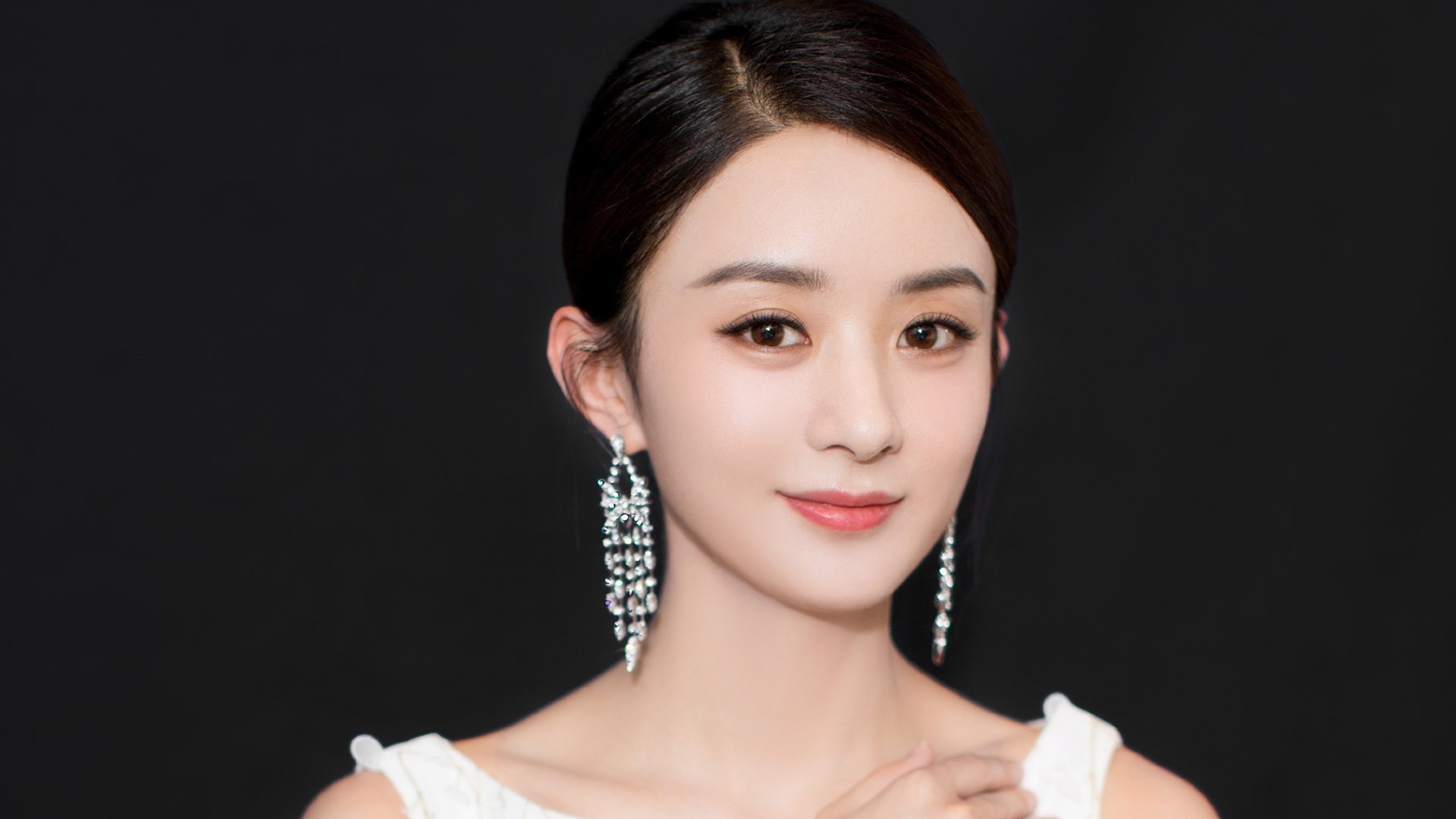 圣斯通斯降临皮斯胡安!皇马攻克地狱客场,年度硬仗靠他接管