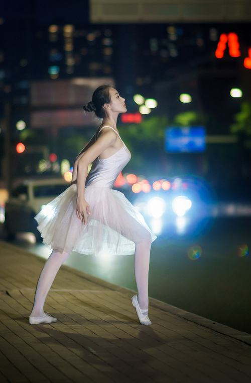 1.姆巴佩的无形之手，解析喀麦隆与波兰血拼背后的战术密码