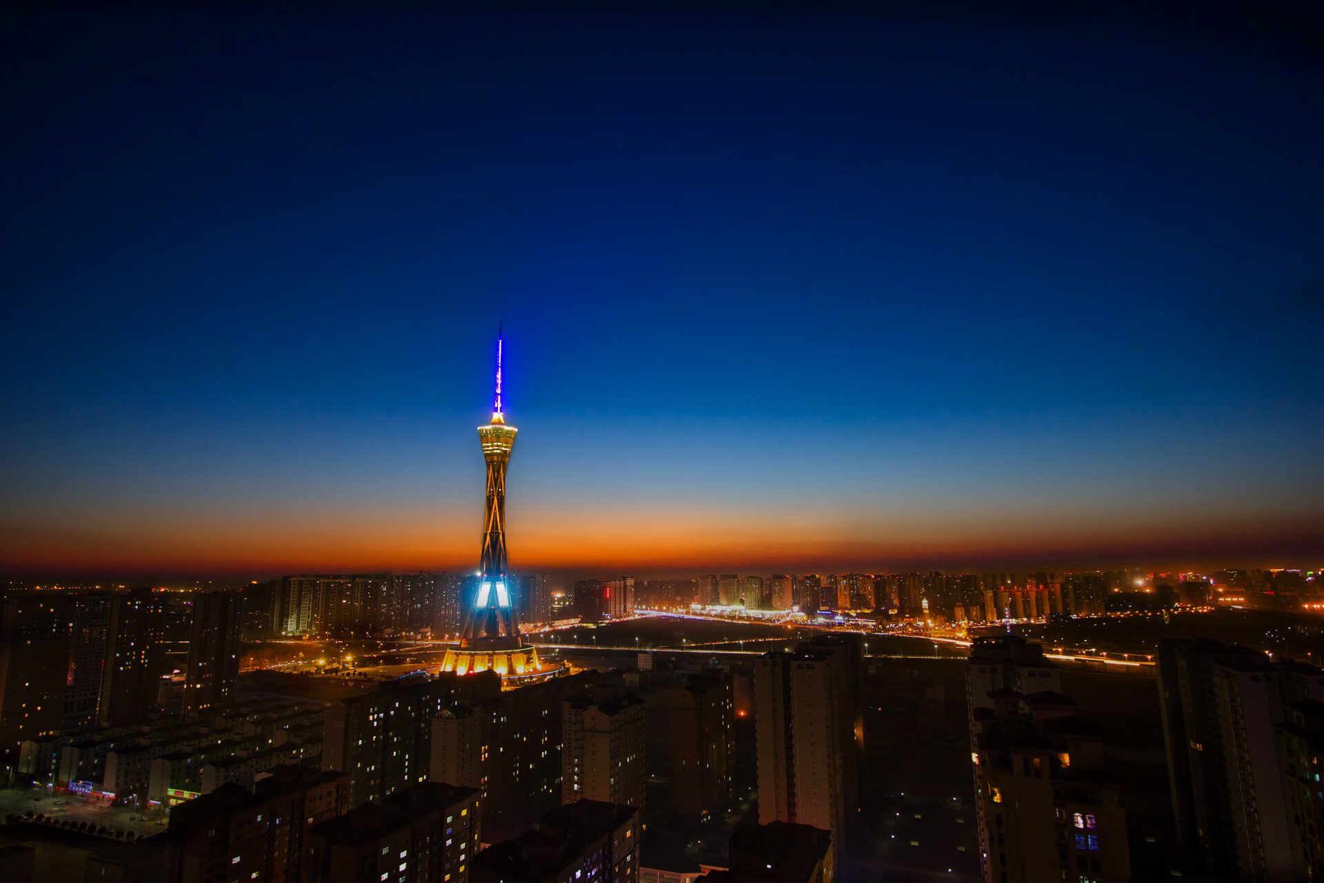 爱游戏大厅-铁血与荣耀，2026世界杯F组生死战，比利时顶翻冰岛，莱万独舞铸就传奇一夜